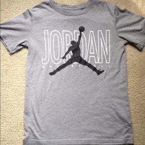 Jordan shirt sleeve shirt